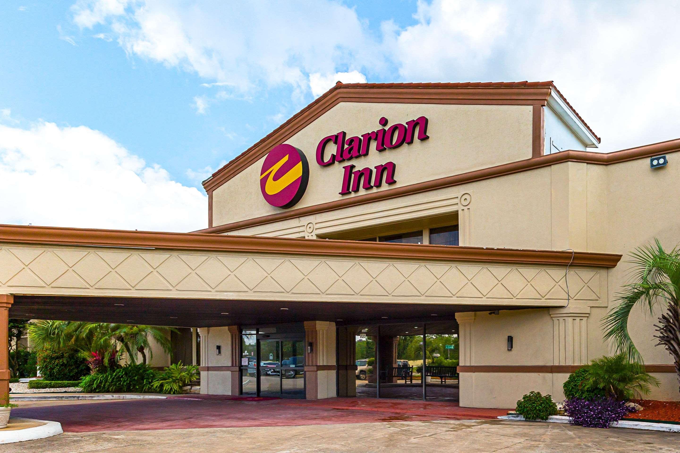 Hotel Clarion Pointe Lake Jackson Exterior foto