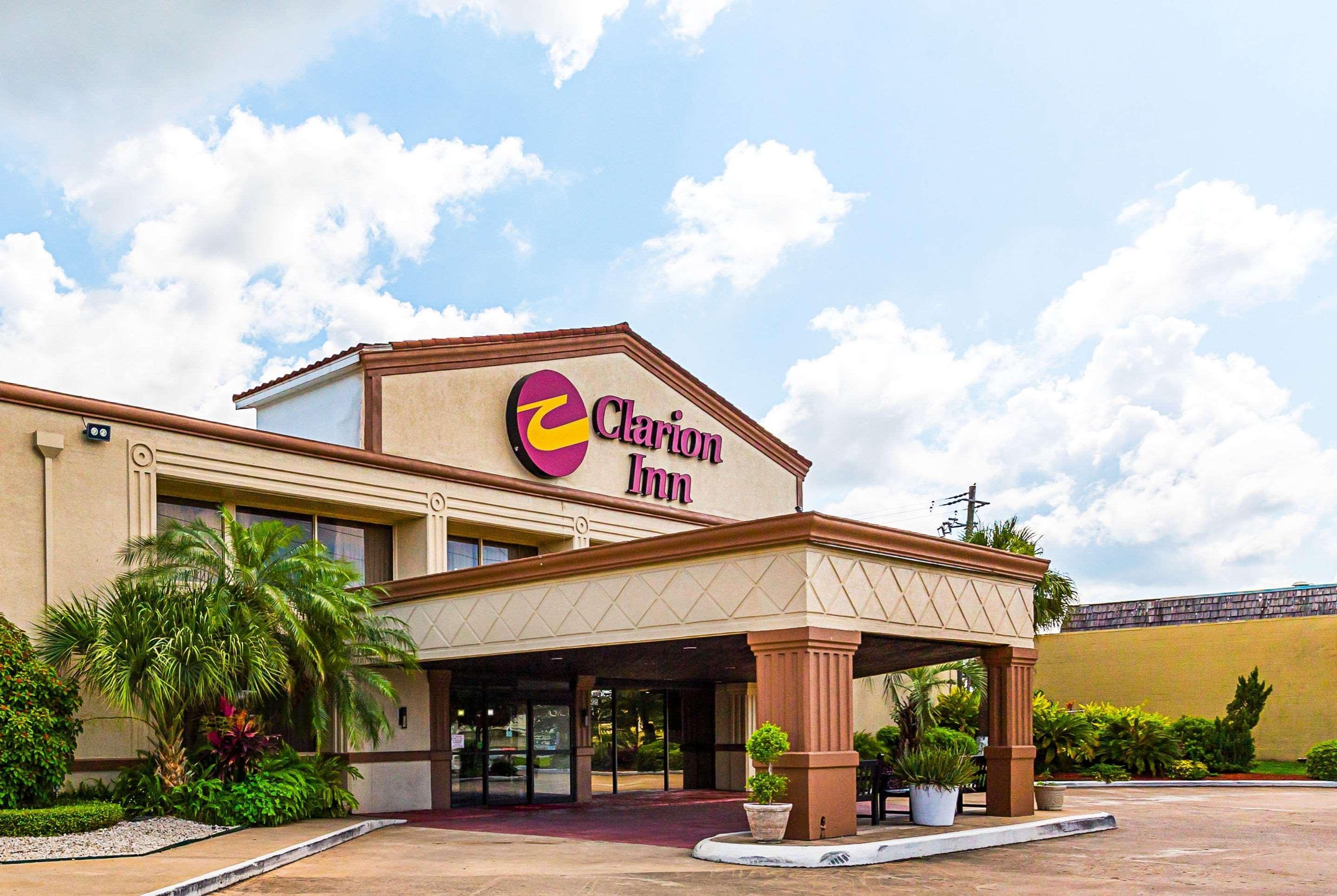 Hotel Clarion Pointe Lake Jackson Exterior foto