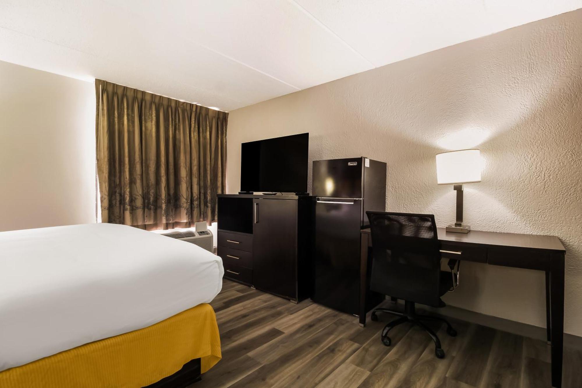 Hotel Clarion Pointe Lake Jackson Exterior foto